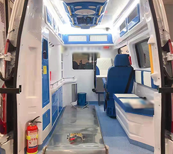 革吉县车辆内部展示